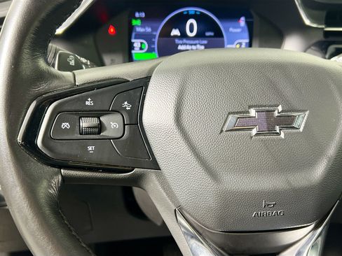 Used 2023 Chevrolet Bolt EUV LT w/ Convenience Package image 18