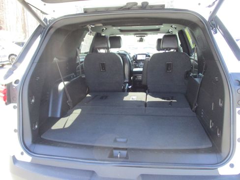 Certified 2023 Chevrolet Traverse RS AWD/4WD image 14