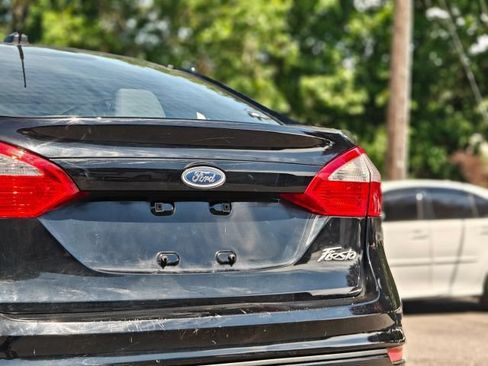 Used 2016 Ford Fiesta S FWD image 5