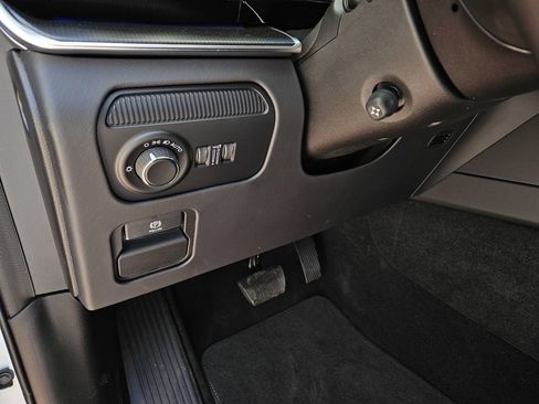 New 2026 Jeep Grand Wagoneer L Summit AWD/4WD image 17