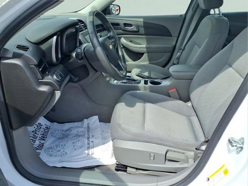 Used 2015 Chevrolet Malibu LS FWD image 18