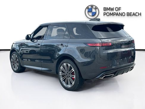 Used 2023 Land Rover Range Rover Sport SE Dynamic image 5