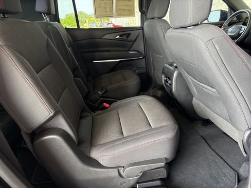 Used 2024 Chevrolet Traverse Z71 AWD/4WD image 20