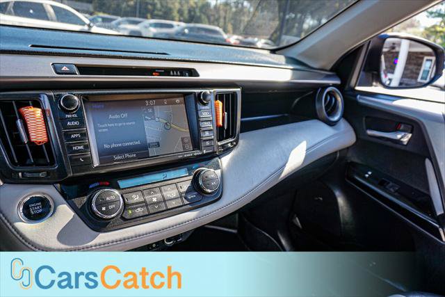 Used 2018 Toyota RAV4 Limited FWD image 26