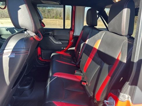 Used 2018 Jeep Wrangler Unlimited Sport S image 6