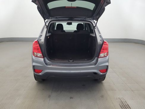 Used 2020 Chevrolet Trax LS w/ Tint and Cruise Package AWD/4WD image 29