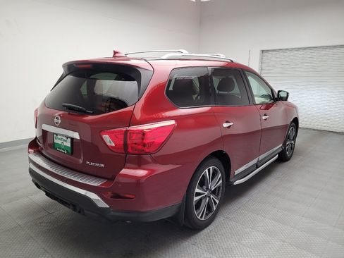 Used 2020 Nissan Pathfinder Platinum FWD image 9