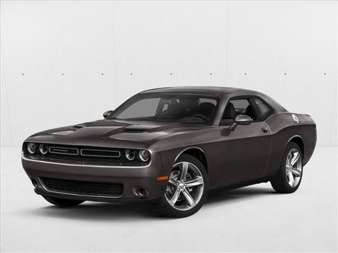 Used 2018 Dodge Challenger R/T Plus RWD image 1