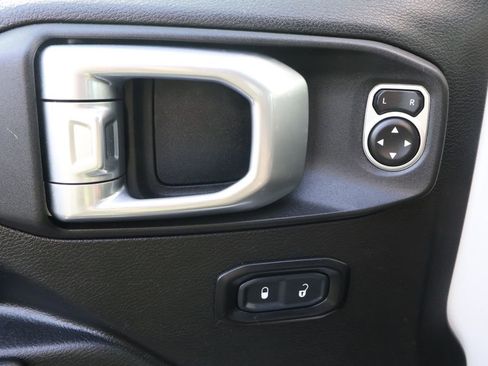 Used 2020 Jeep Wrangler Unlimited Sport S image 15