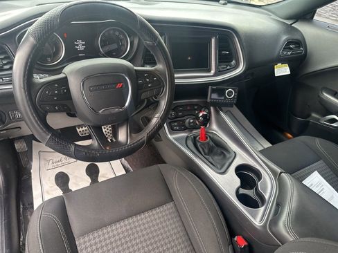 Used 2018 Dodge Challenger R/T RWD image 13