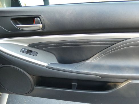 Used 2017 Lexus RC 200t image 39