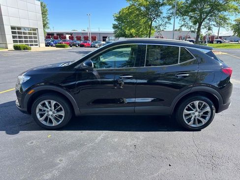 Used 2021 Buick Encore GX Essence w/ Advanced Technology Package AWD/4WD image 2