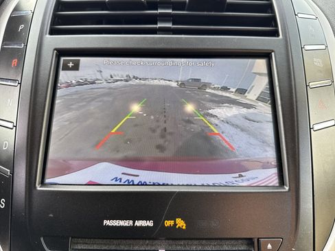 Used 2019 Lincoln MKC Premiere image 38