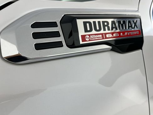 Used 2025 GMC Sierra 3500 Denali AWD/4WD image 39