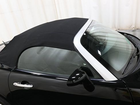 Used 2008 Pontiac Solstice Convertible w/ Preferred Package image 12