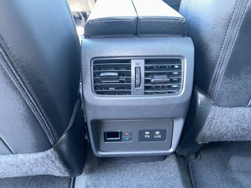 Certified 2023 Nissan Rogue SL w/ SL Premium Package image 20