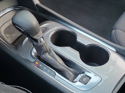 Used 2023 Chevrolet Malibu LT image 13