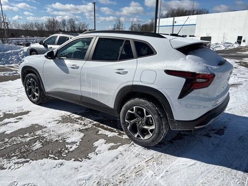 New 2026 Chevrolet Trax LT w/ Driver Confidence Package image 3
