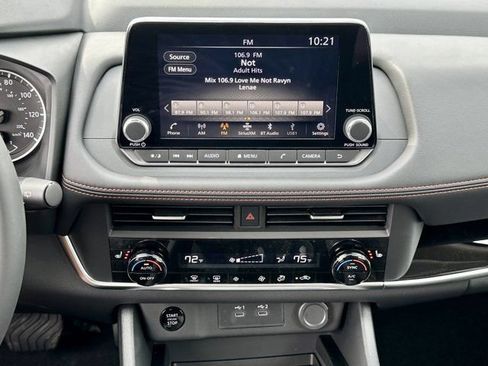 New 2026 Nissan Rogue SV AWD/4WD image 23