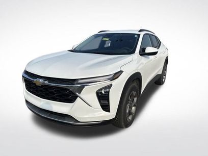 Used 2025 Chevrolet Trax LT
