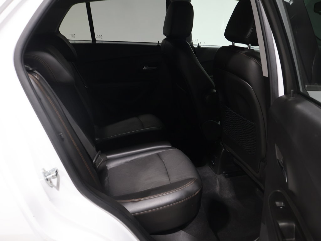 Used 2019 Chevrolet Trax LT w/ LT Convenience Package AWD/4WD image 21