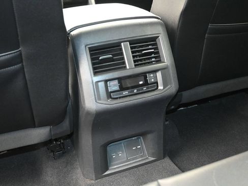 Used 2022 Volkswagen Atlas SE AWD/4WD image 16