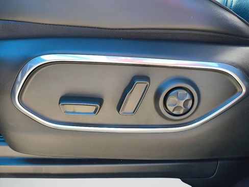 Used 2022 Jeep Wagoneer Series III w/ Premium Group I RWD image 17