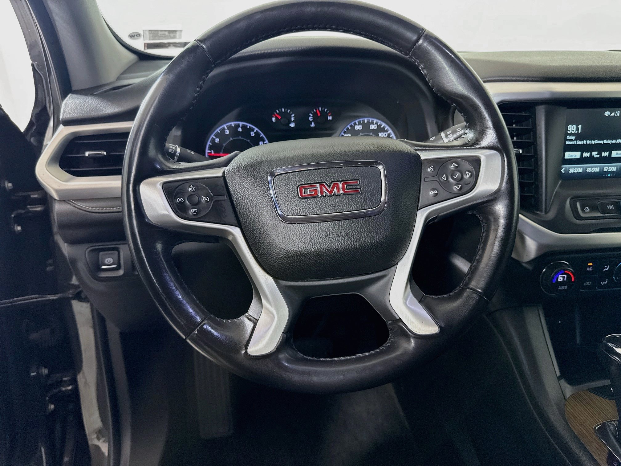 Used 2019 GMC Acadia SLE FWD image 11