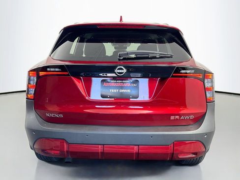 Used 2025 Nissan Kicks SR w/ Illumination Package AWD/4WD image 6