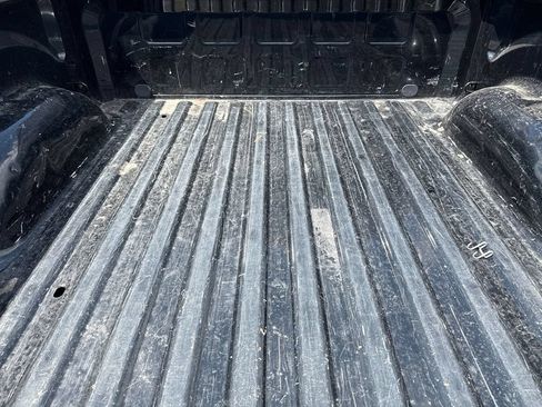 Used 2014 RAM 1500 Laramie AWD/4WD image 26