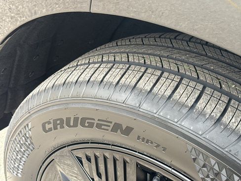 New 2026 Nissan Murano SV image 10