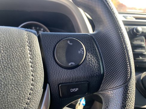 Used 2016 Toyota RAV4 LE image 20