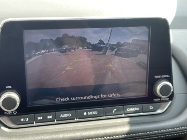 Used 2025 Nissan Rogue SV FWD image 22