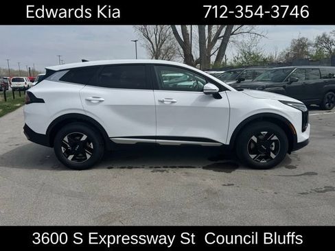 New 2026 Kia Sportage LX w/ LX Convenience Package AWD/4WD image 2