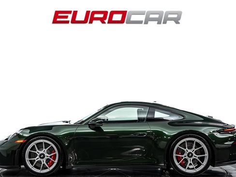 Used 2025 Porsche 911 GT3 RWD image 2