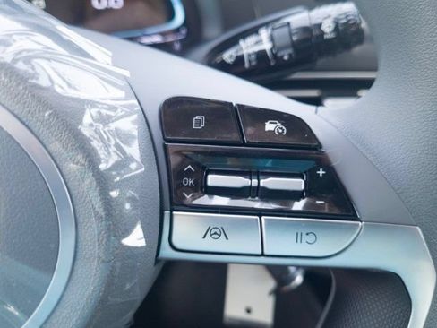 New 2026 Hyundai Elantra SE FWD image 25