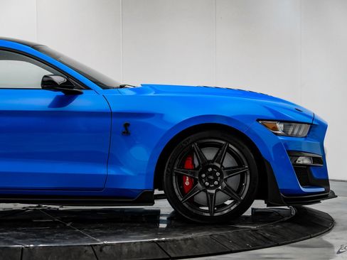 Used 2022 Ford Mustang Shelby GT500 w/ Carbon Fiber Track Pack image 25