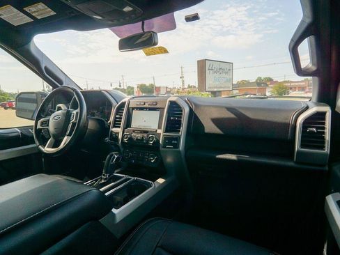 Used 2018 Ford F150 Lariat AWD/4WD image 16