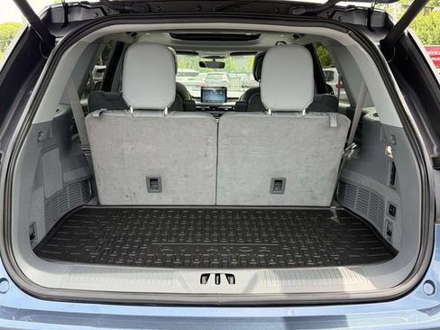 Used 2020 Lincoln Aviator Reserve w/ Equipment Group 201A RWD image 8