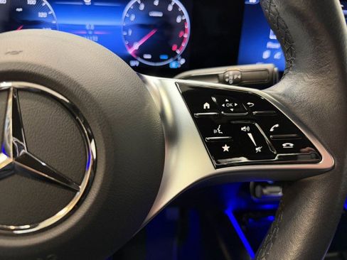 Certified 2025 Mercedes-Benz GLA 250 image 24