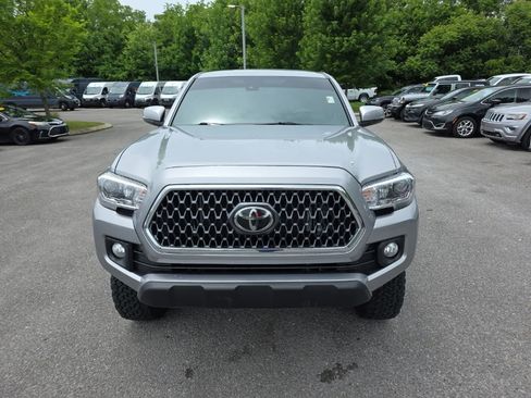 Used 2019 Toyota Tacoma TRD Off-Road AWD/4WD image 2