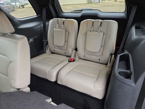 Used 2019 Ford Explorer XLT w/ Equipment Group 201A image 19