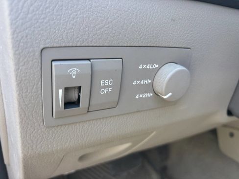 Used 2008 Kia Sorento LX image 16