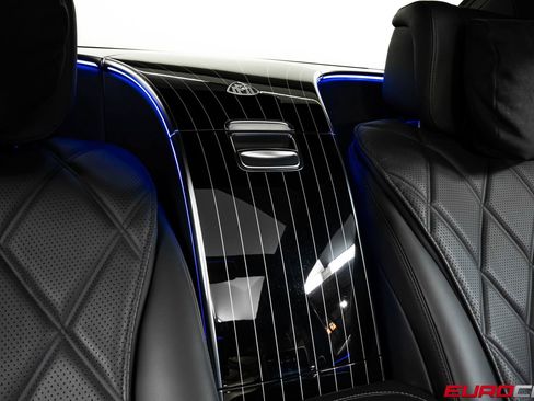 Used 2022 Mercedes-Benz Maybach S 580 4MATIC image 40