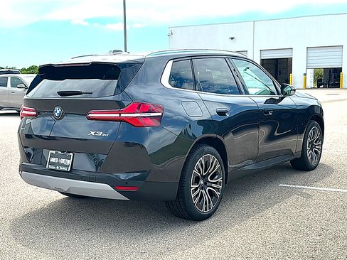 New 2026 BMW X3 xDrive30i w/ Premium Package AWD/4WD image 8