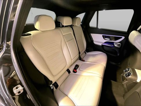 Used 2026 Mercedes-Benz GLC 300 4MATIC image 20