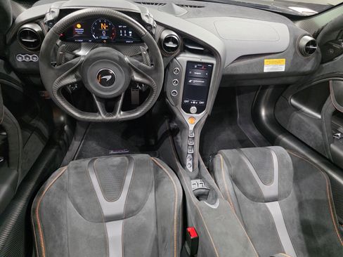 New 2025 McLaren 750S Spider image 9