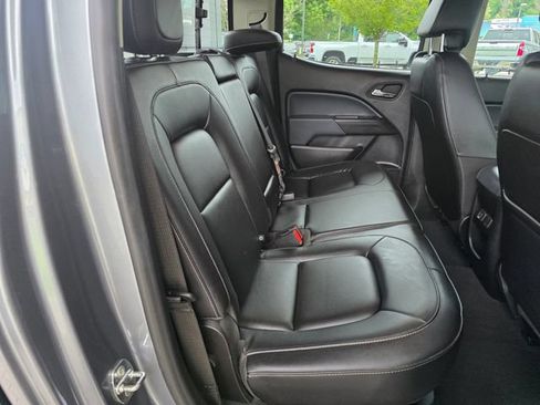 Used 2022 Chevrolet Colorado Z71 AWD/4WD image 14