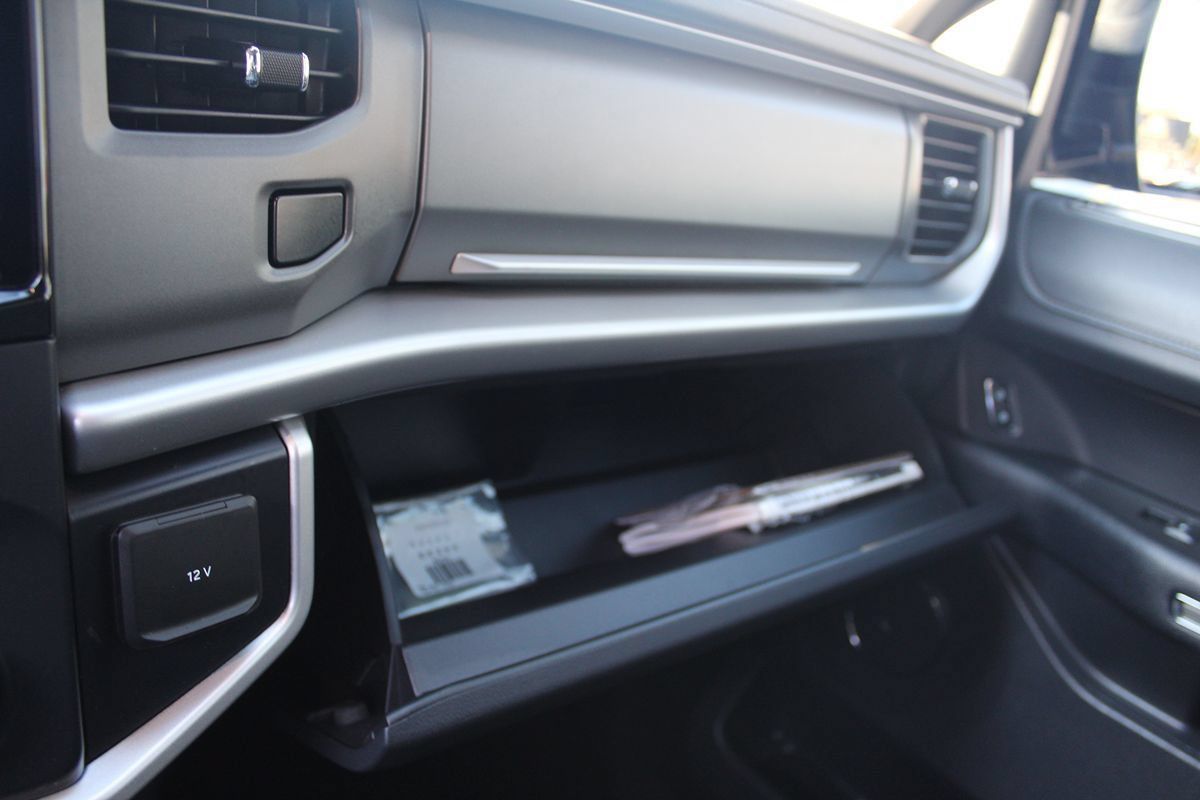 Used 2022 Ford Expedition XLT AWD/4WD image 35
