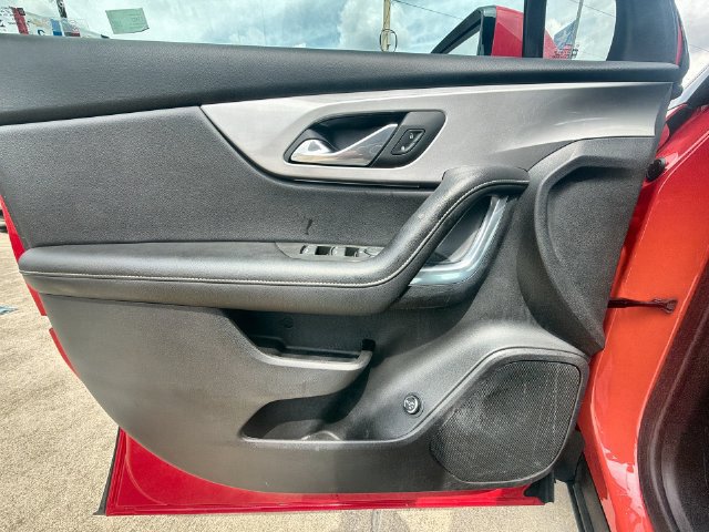 Used 2024 Chevrolet Blazer LT w/ Convenience Package FWD image 21